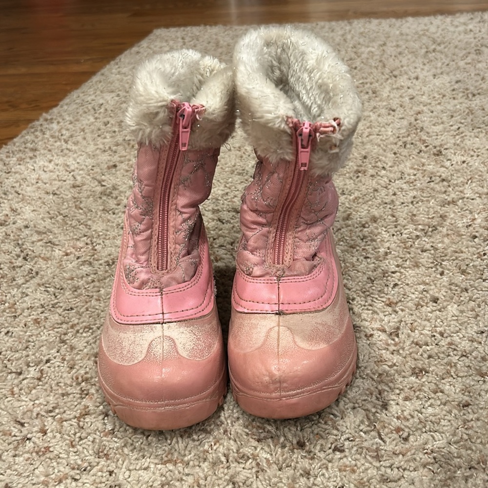 Kids size 13 snow boots